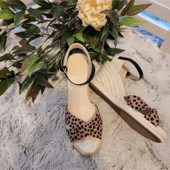 NINE WEST WOMENS NWOT PLATFORM SANDALS SIZE 8.5 1203 - Picture 1 of 7